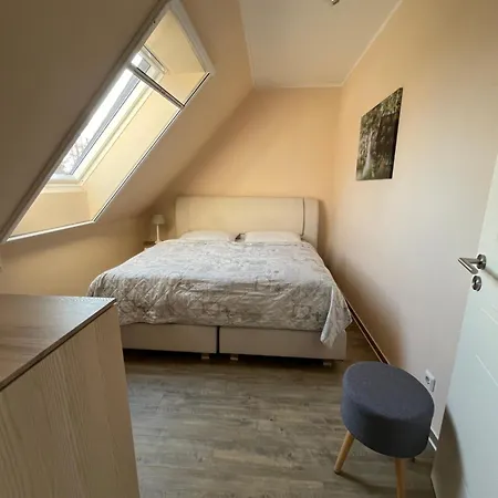 Ast Apartment *