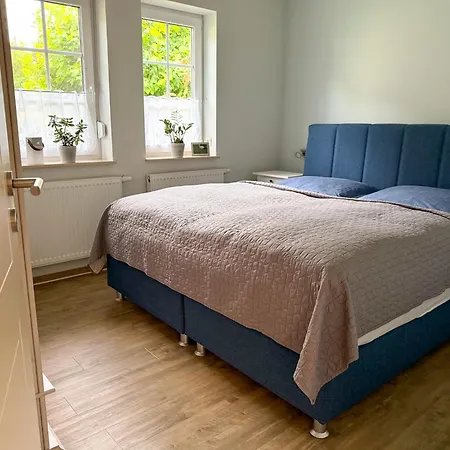 Ast דירה בורג